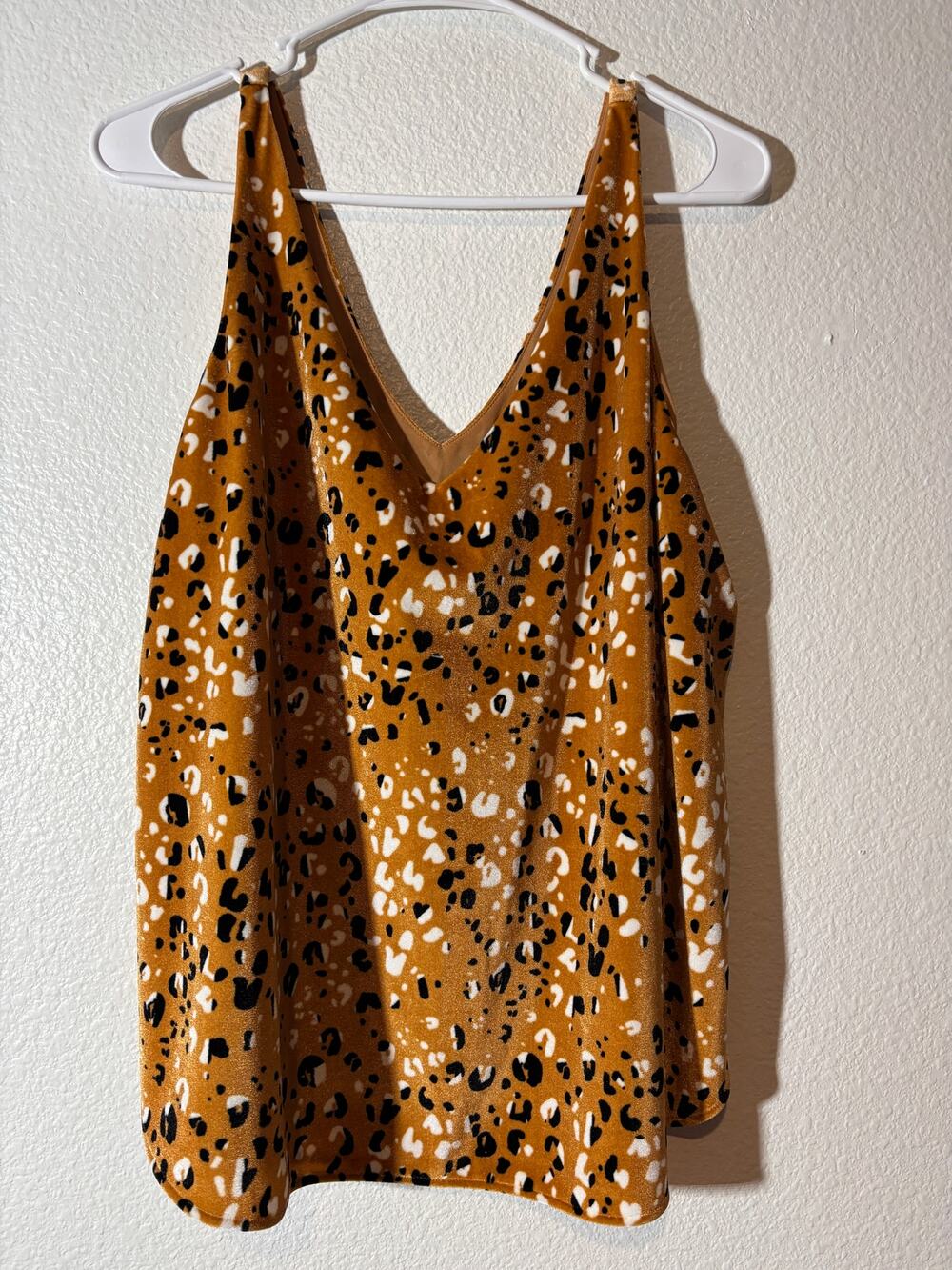 LOFT Outlet Women's Size L Velour Tan Leopard Animal Print Lined V-Neck Tank Top